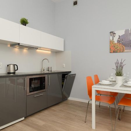 Central Planty Park Apartment Lobzowska By Noclegi Renters Krasków Exterior foto